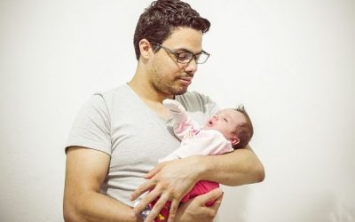 Dad In The Delivery Room: Yes or No?