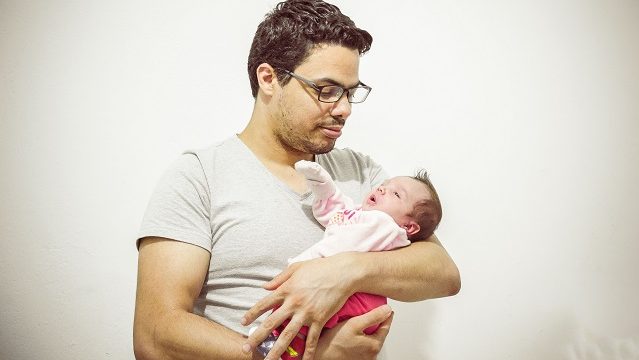 Dad In The Delivery Room: Yes or No?